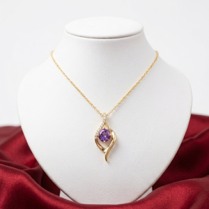 teardrop pendant necklace